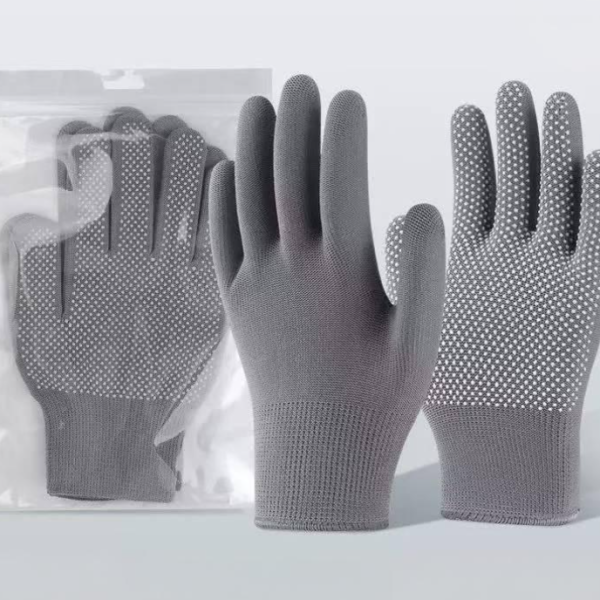 Nylon gloves with dot - glued surface